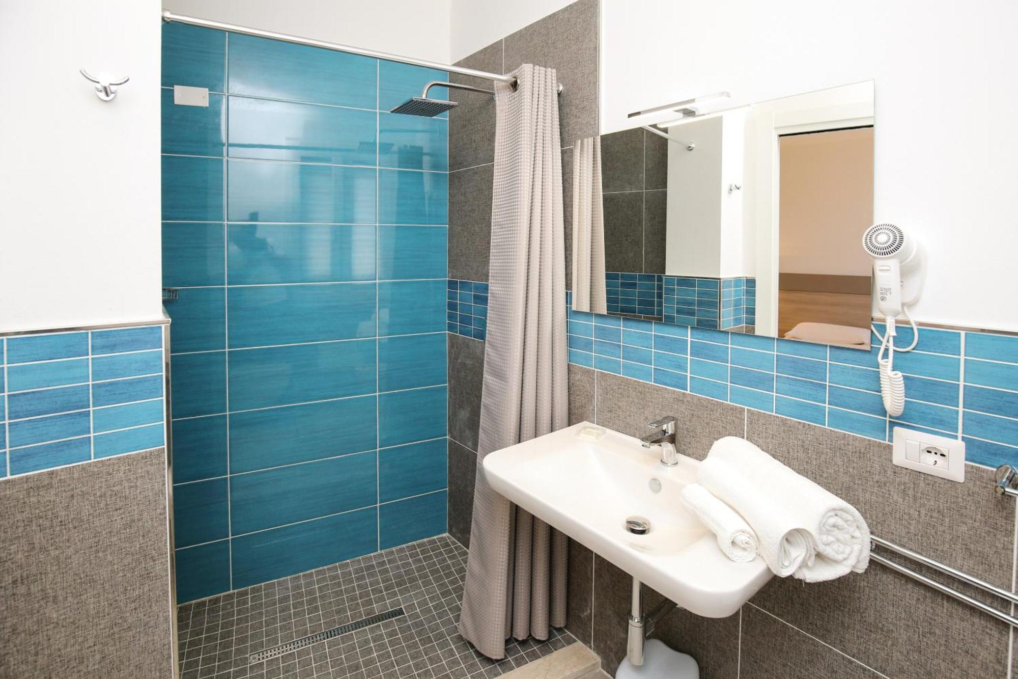 Hotel The Square Castelsardo Exterior foto