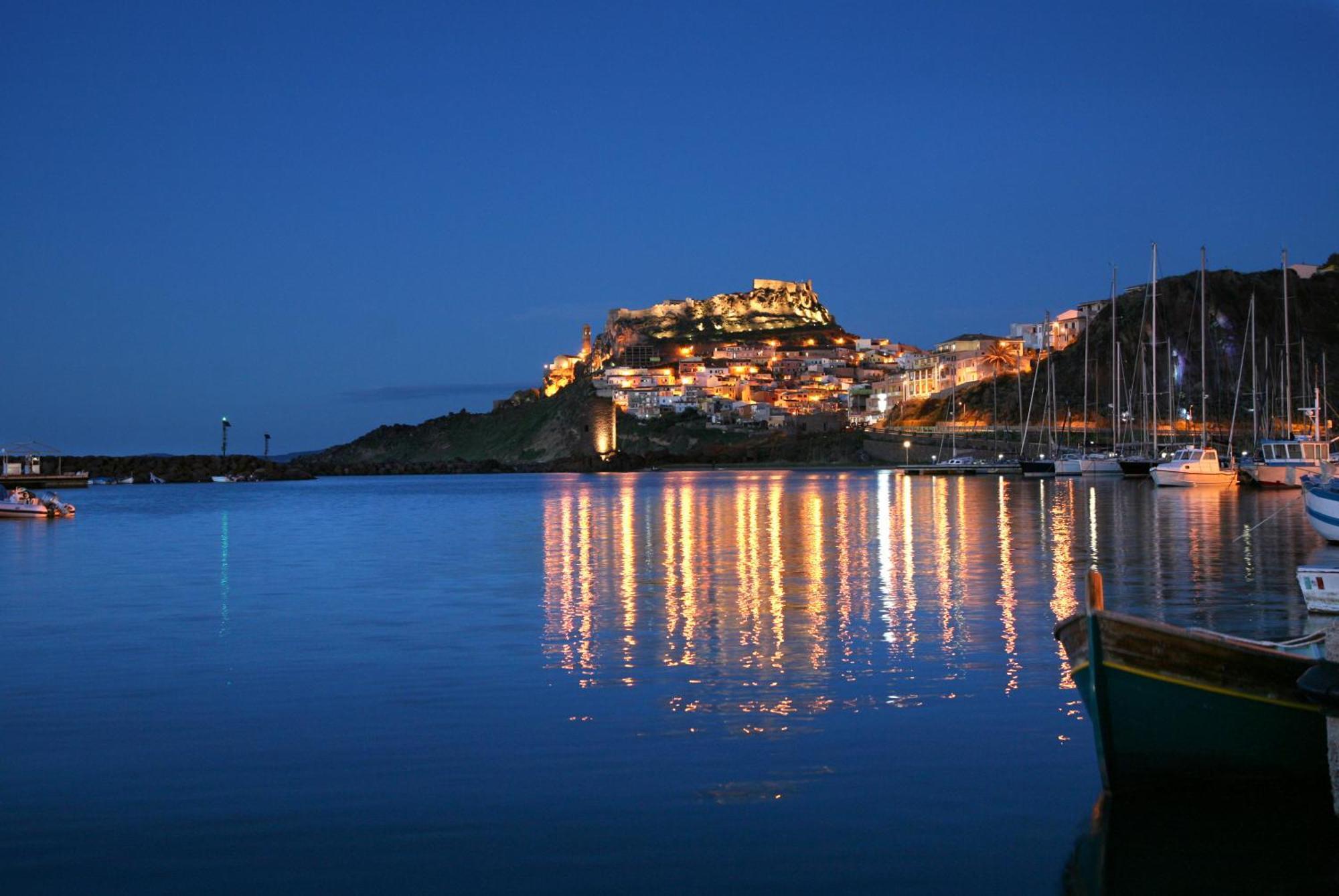Hotel The Square Castelsardo Exterior foto