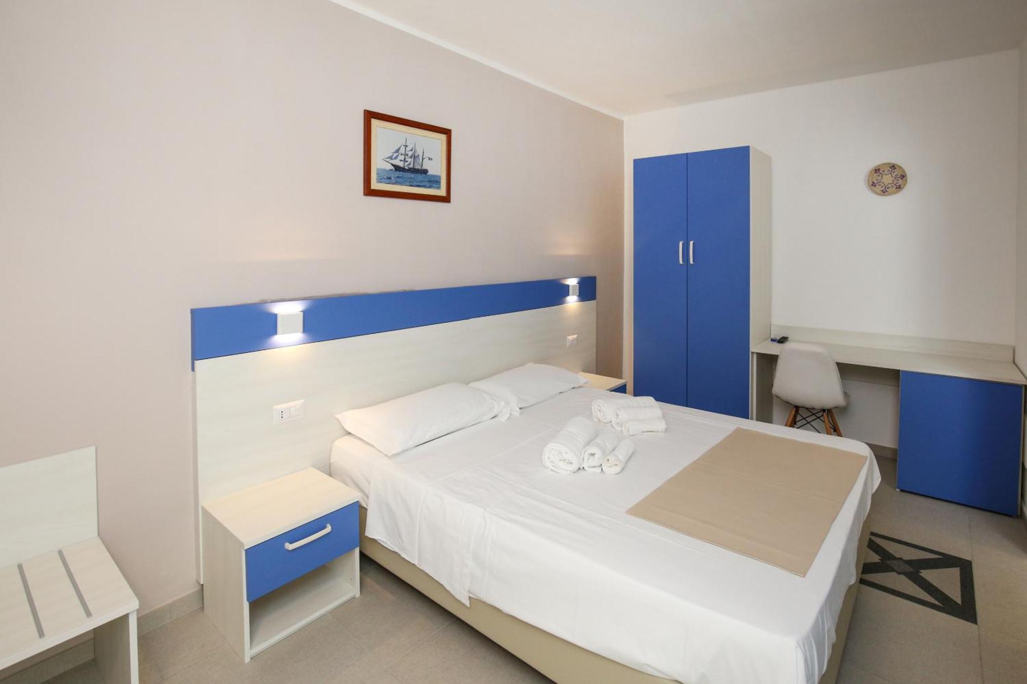 Hotel The Square Castelsardo Exterior foto