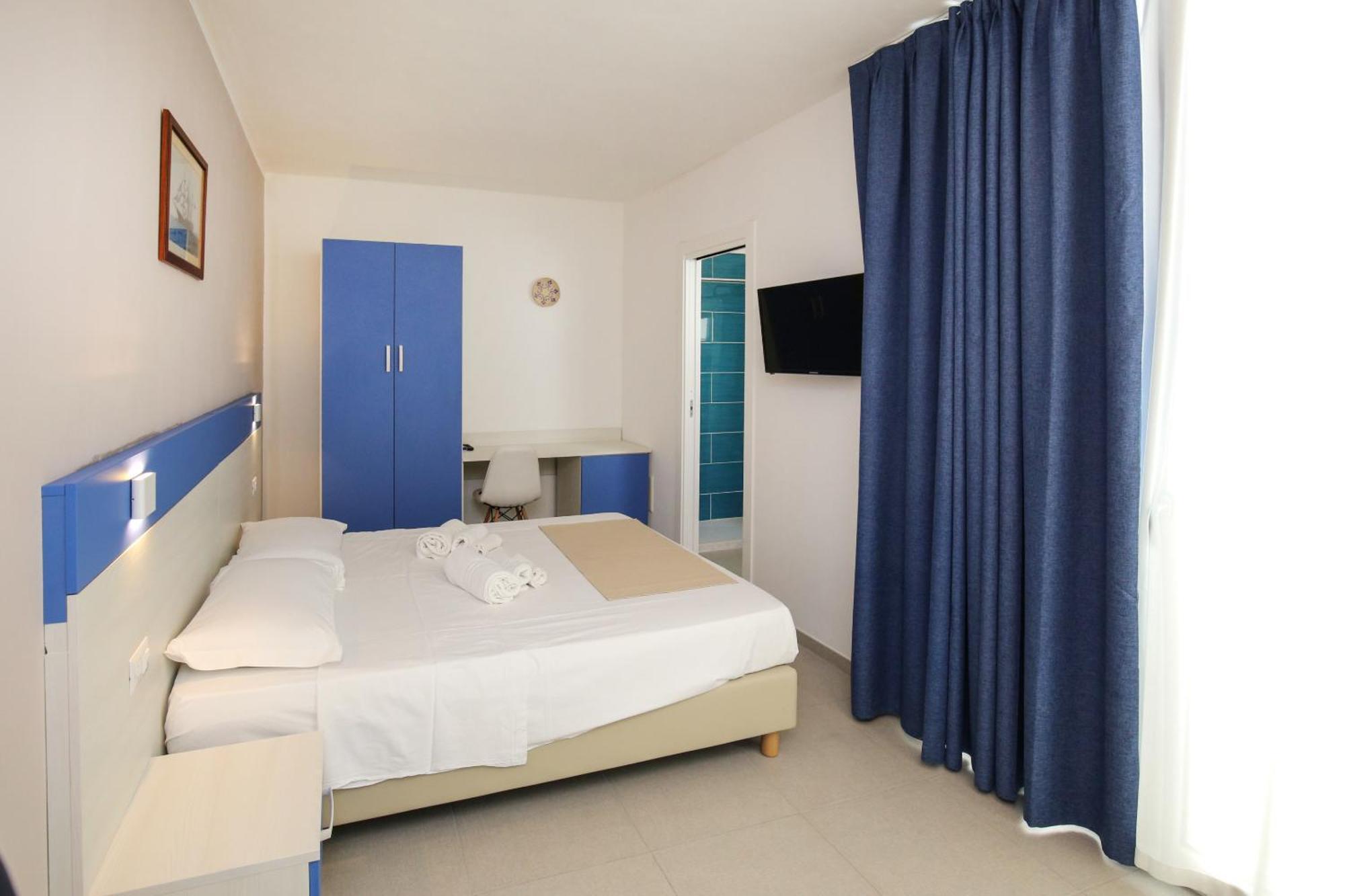 Hotel The Square Castelsardo Exterior foto