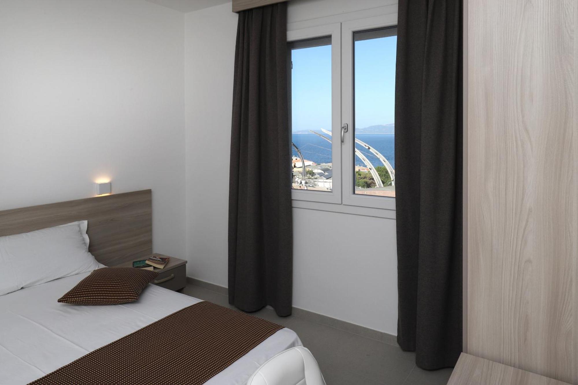 Hotel The Square Castelsardo Exterior foto